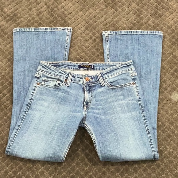 Levi’s too superlow 524 Jeans EUC - Picture 5 of 12